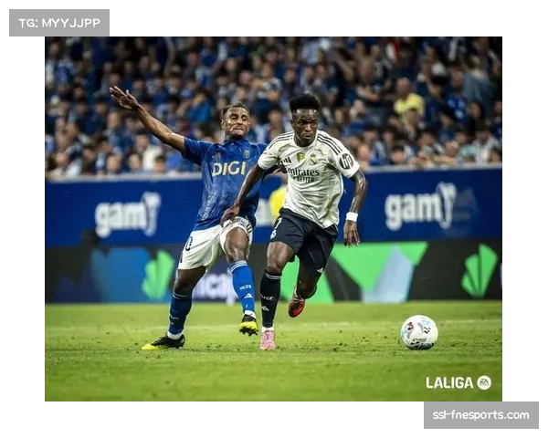 巴西队维尼修斯边路突破受限，法国队姆巴佩登贝莱配合默契